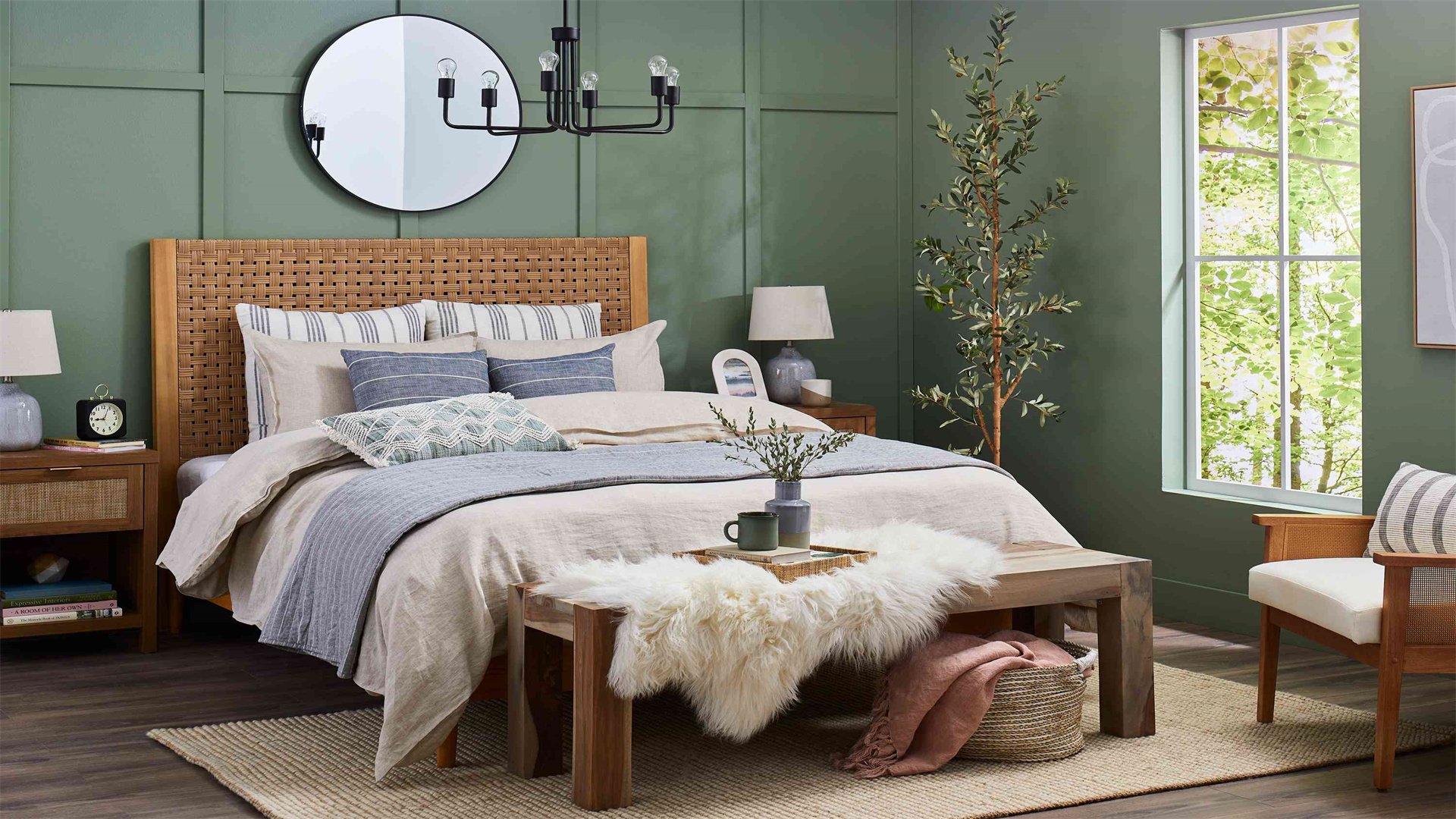 How to Decorate Your Bedroom for a Calm and Relaxing Atmosphere
