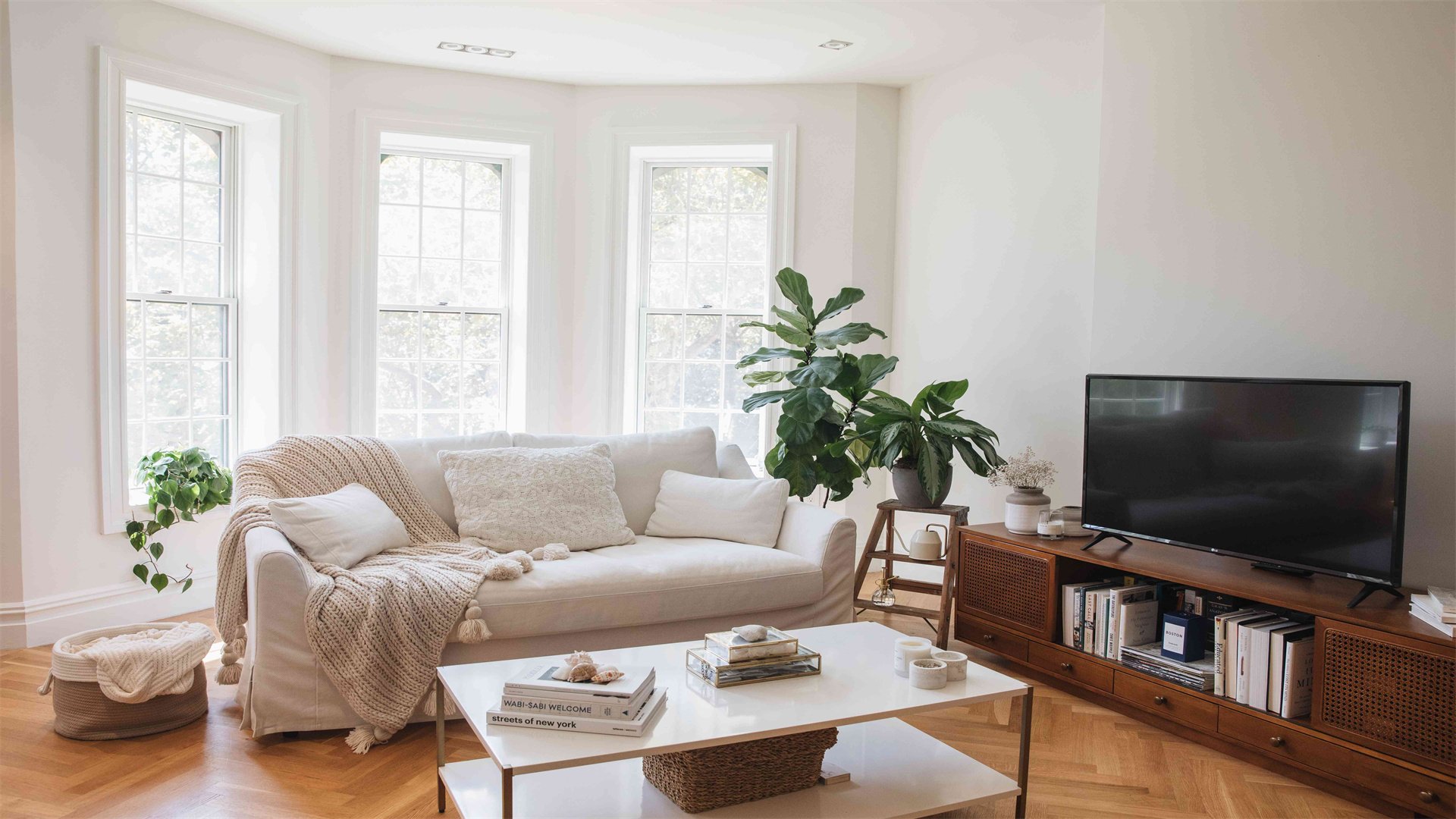 14 Stylish Home Decor Tips to Elevate Your Space Without Breaking the Bank